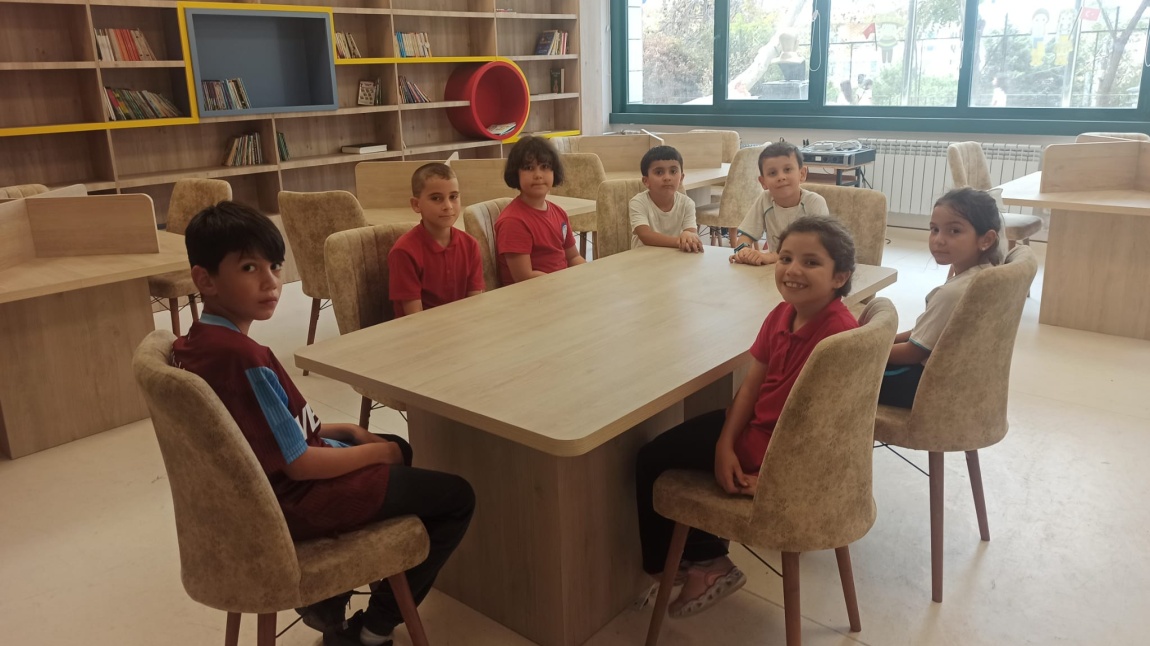 OKUL ÖĞRENCİ MECLİSİ BAŞKANIMIZI SEÇTİK.